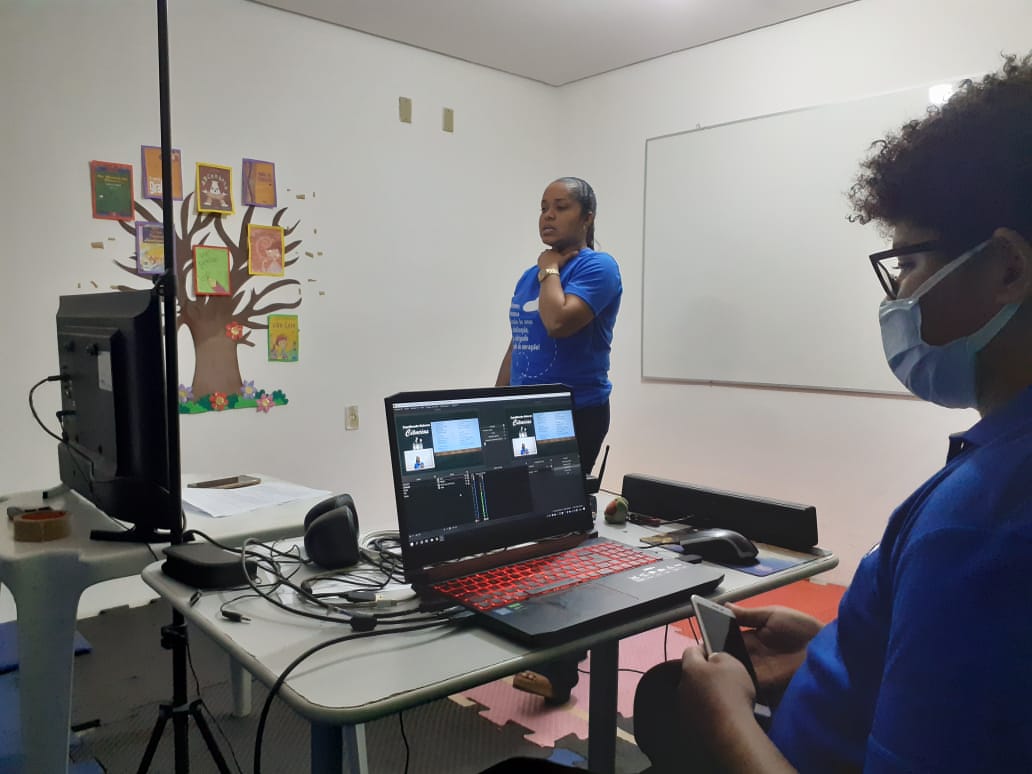 Aulas transmitidas pelo rádio aproximam alunos da escola na rede municipal  de Oeiras – Prefeitura de Oeiras – Piauí
